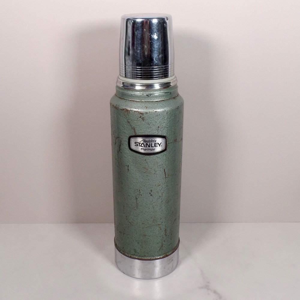Vintage Aladdin Stanley Thermos, 32 oz, Green, Hammertone A-944C Vacuum Bottle